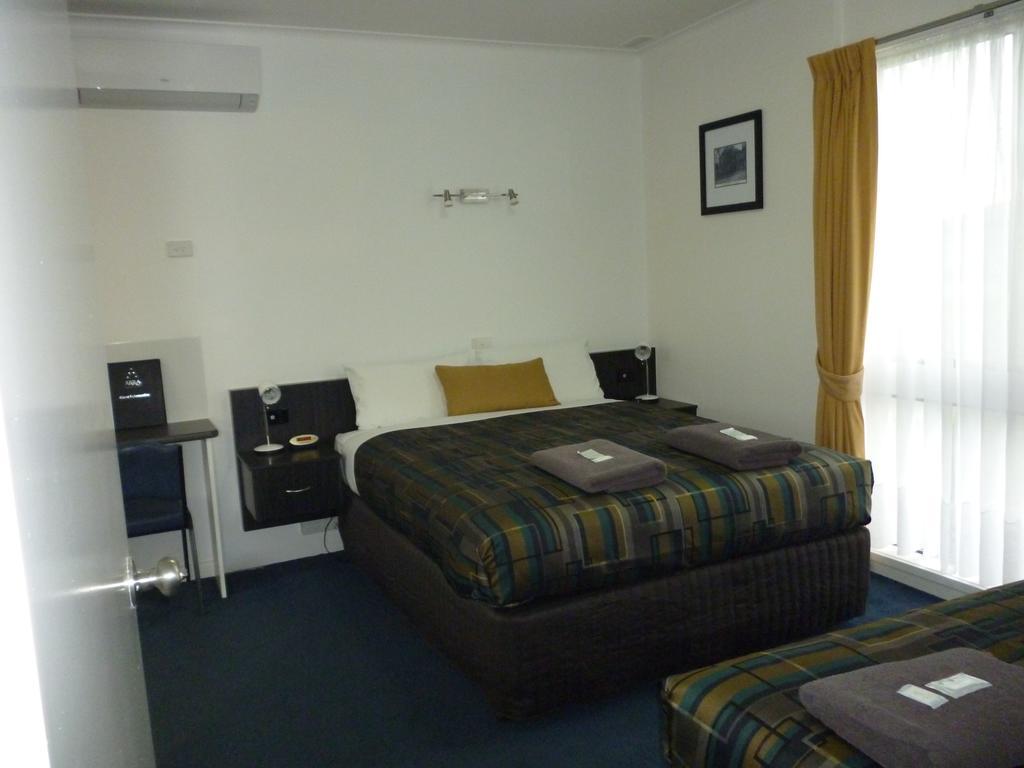 Otway Gate Motel Colac Bagian luar foto