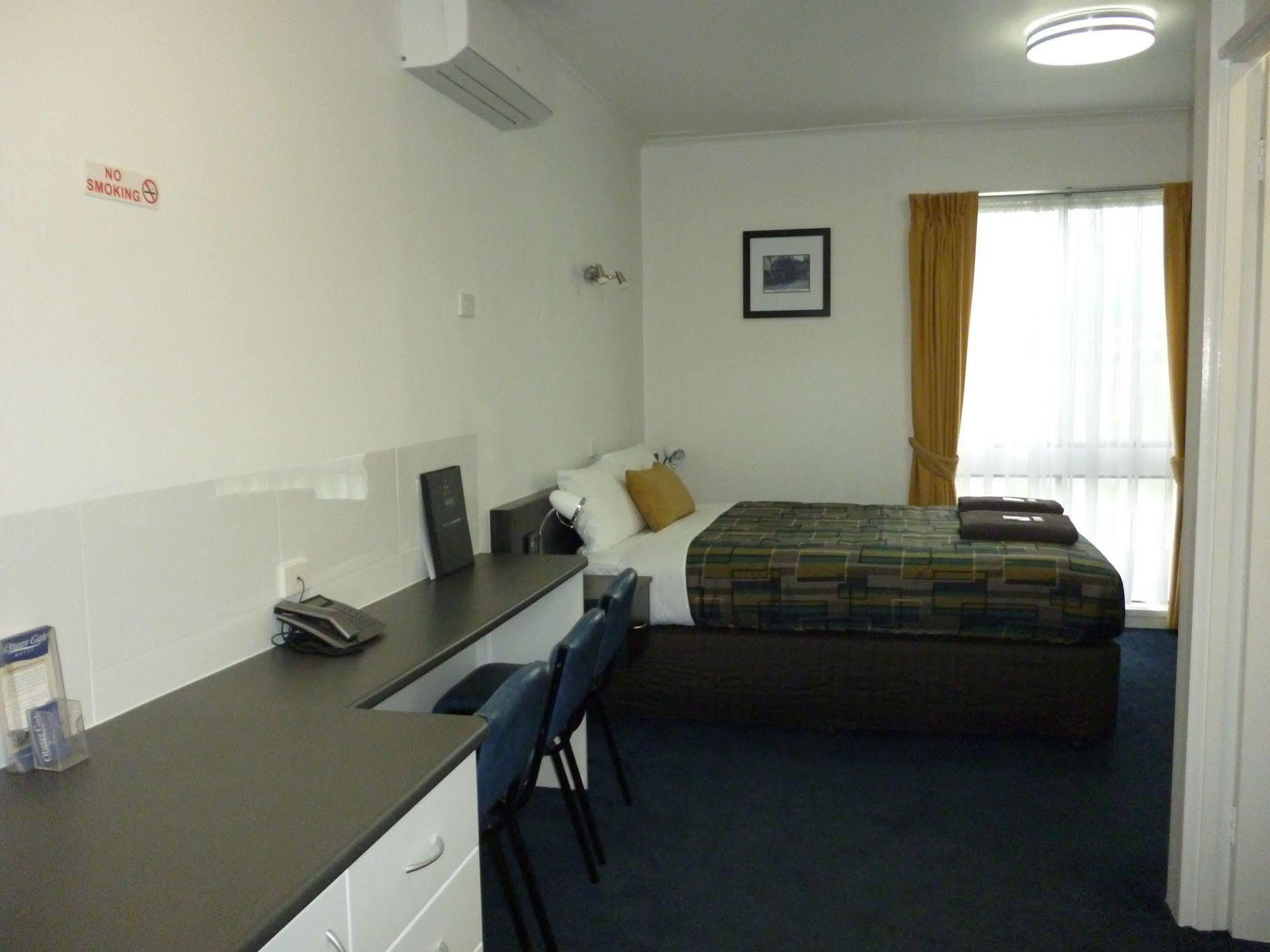 Otway Gate Motel Colac Bagian luar foto